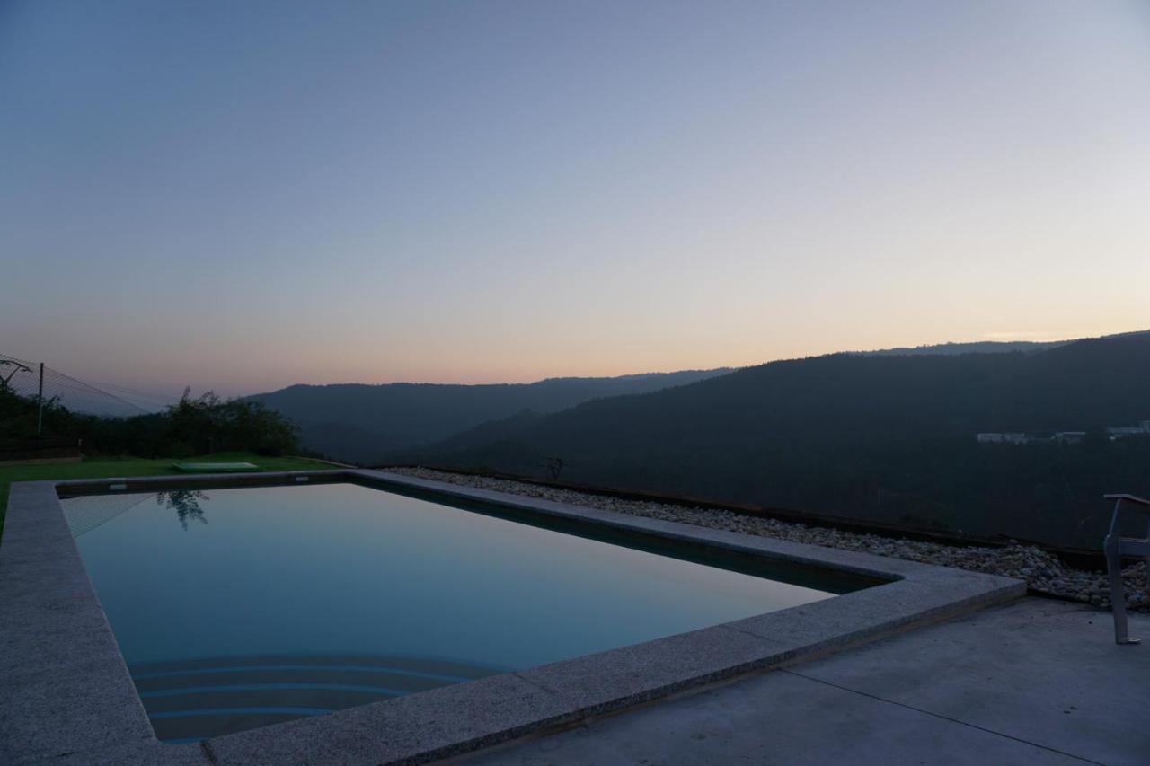 ホテル Glamping Aventura Atalaia Cotobade エクステリア 写真