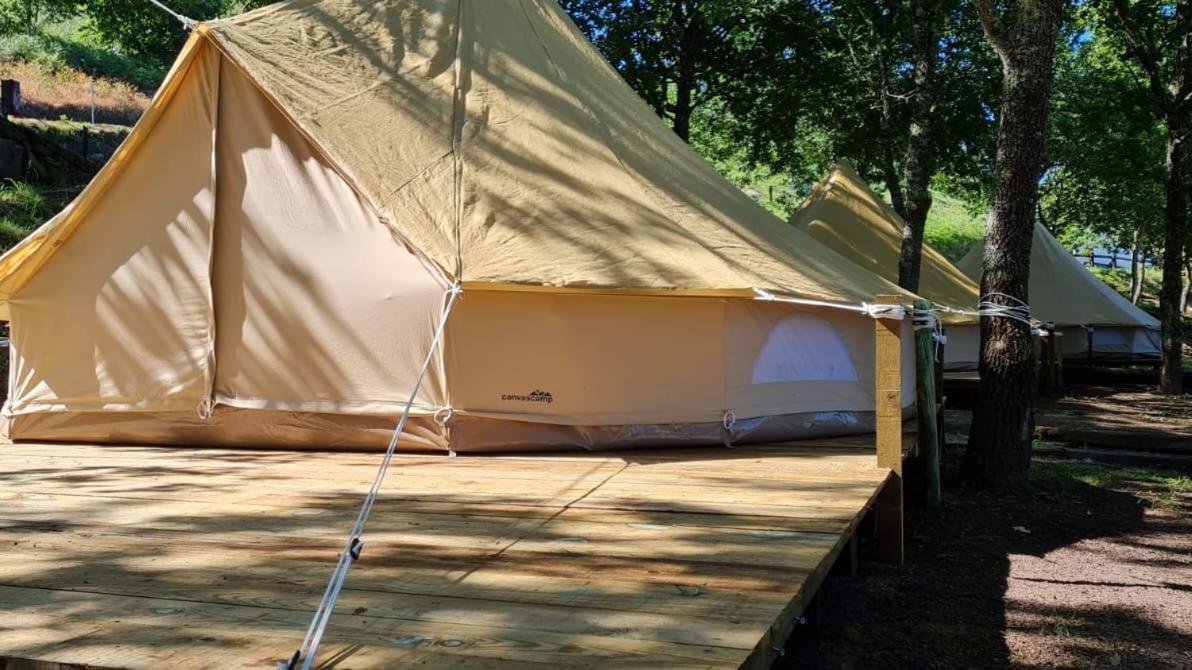 ホテル Glamping Aventura Atalaia Cotobade エクステリア 写真